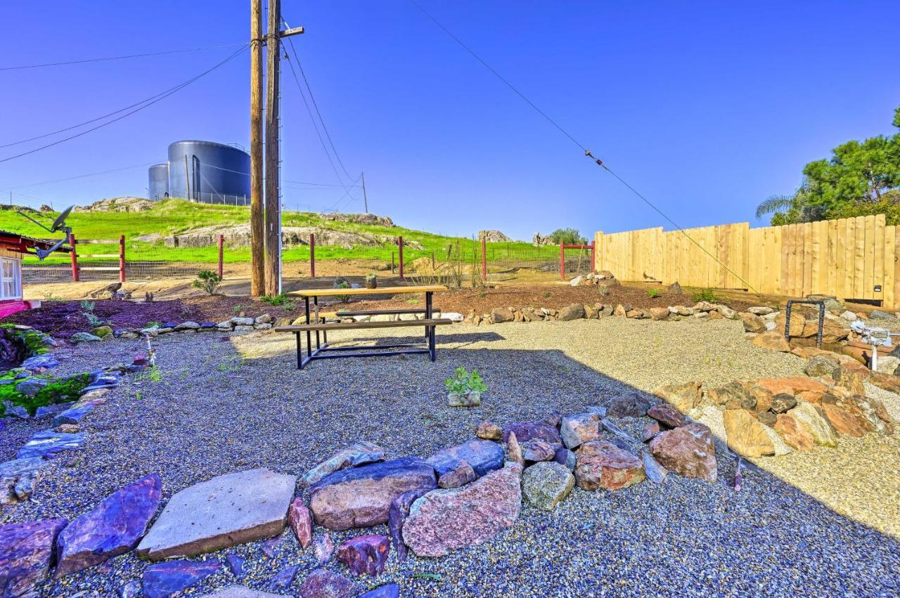 Woodlake Peaceful Ranch Home With Sierra Nevada Views מראה חיצוני תמונה